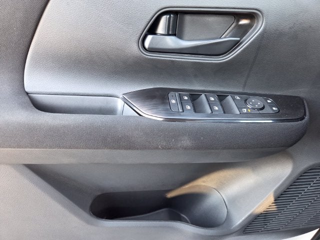 2027 Nissan Kicks S