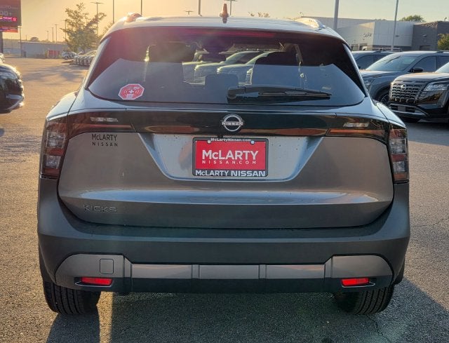 2027 Nissan Kicks SV