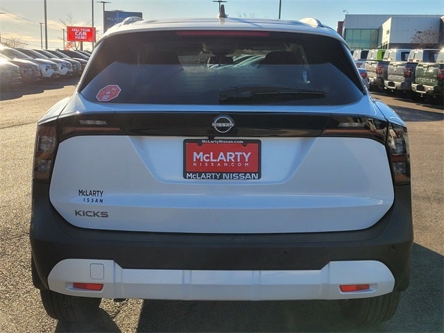 2026 Nissan Kicks SV