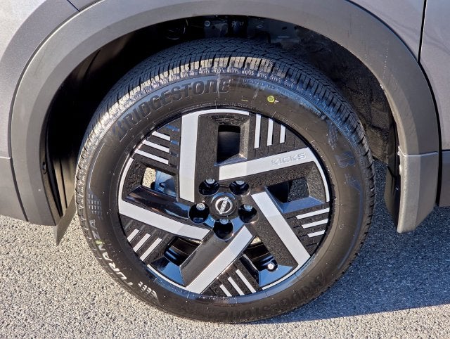 2027 Nissan Kicks SV