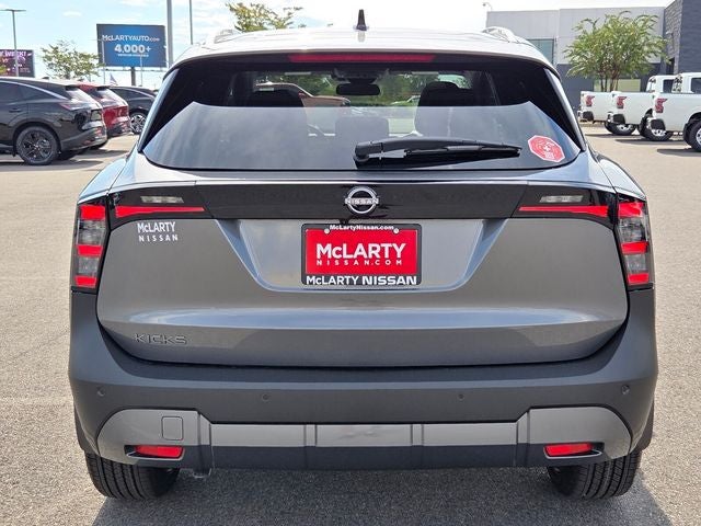 2027 Nissan Kicks SR