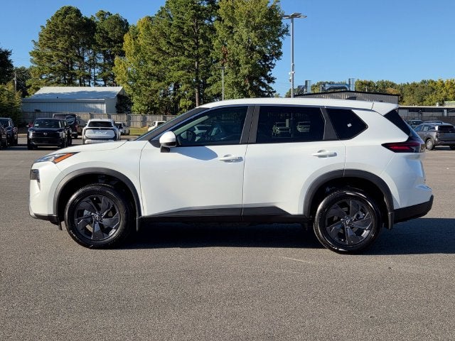 2027 Nissan Rogue SV