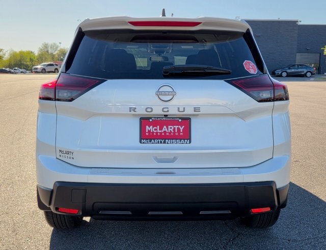 2027 Nissan Rogue SV
