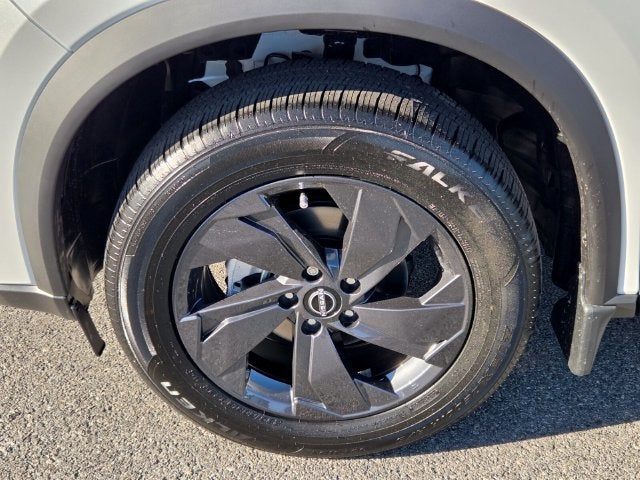 2027 Nissan Rogue SV