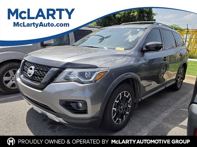 2020 Nissan Pathfinder SL