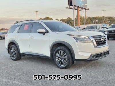 2024 Nissan Pathfinder SV