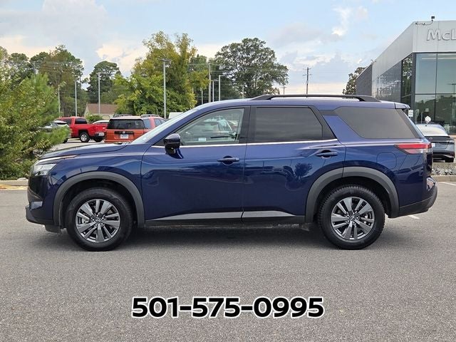 2024 Nissan Pathfinder SV