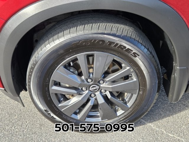 2023 Nissan Pathfinder SV
