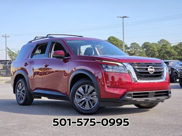 2023 Nissan Pathfinder SV