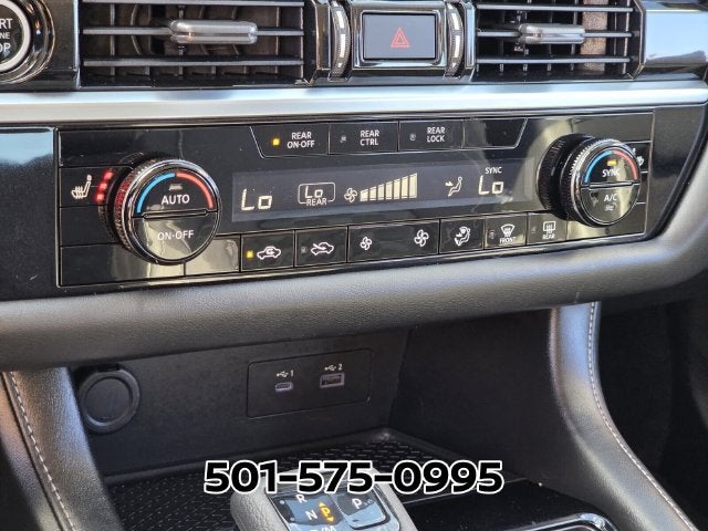 2023 Nissan Pathfinder SV