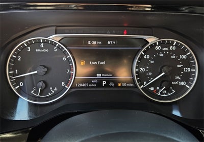 2022 Nissan Pathfinder SV