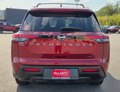 2026 Nissan Pathfinder SV