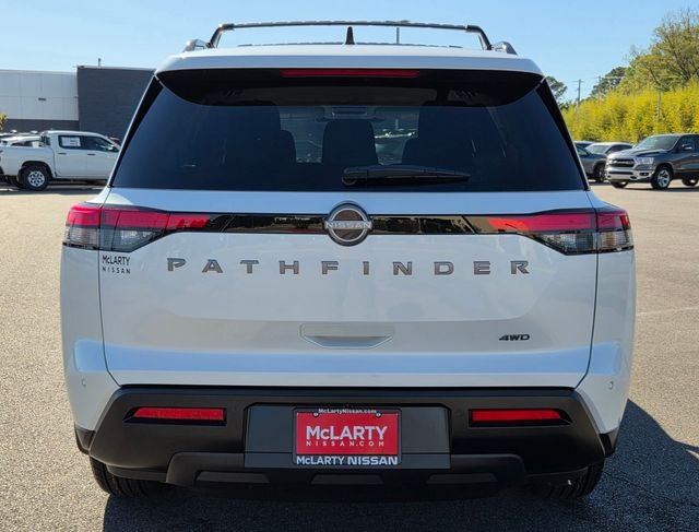 2026 Nissan Pathfinder SV