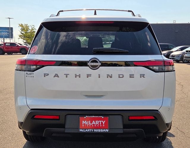 2026 Nissan Pathfinder SV