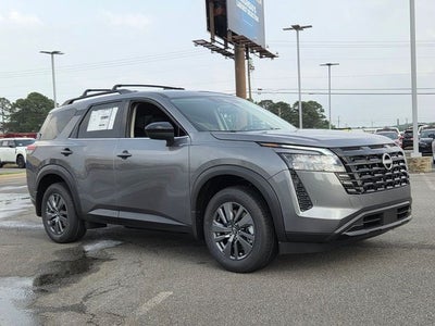 2026 Nissan Pathfinder SV