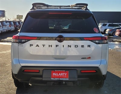 2026 Nissan Pathfinder SV