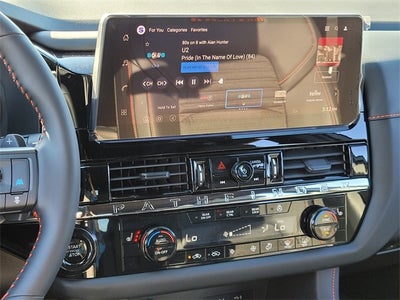 2026 Nissan Pathfinder SV