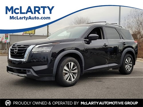 2022 Nissan Pathfinder SL