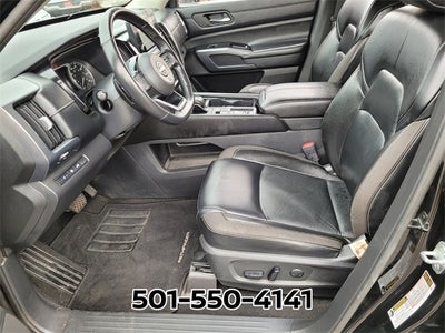 2022 Nissan Pathfinder SL