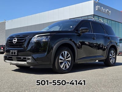 2023 Nissan Pathfinder SL
