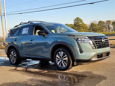 2026 Nissan Pathfinder SL