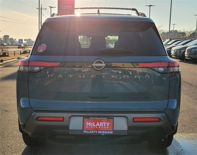2026 Nissan Pathfinder SL