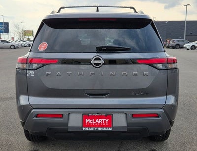 2026 Nissan Pathfinder SL