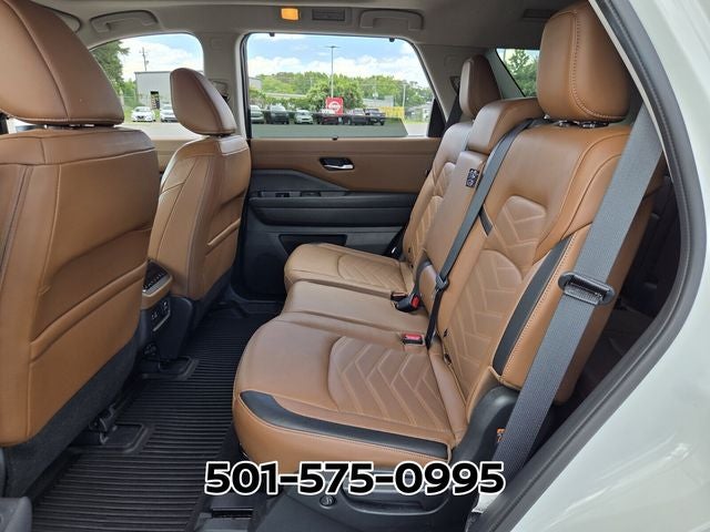 2024 Nissan Pathfinder Platinum