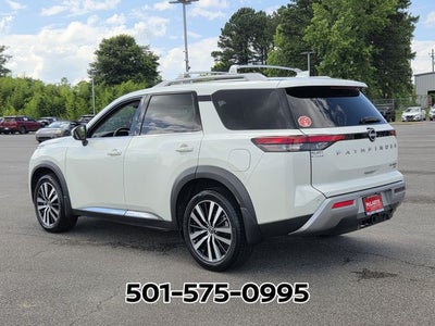 2024 Nissan Pathfinder Platinum