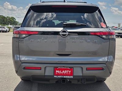 2026 Nissan Pathfinder Platinum