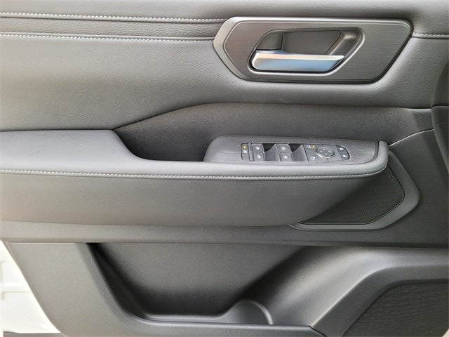 2026 Nissan Armada SV