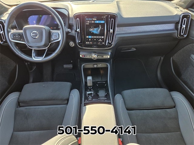 2025 Volvo XC40 B5 Plus Dark Theme