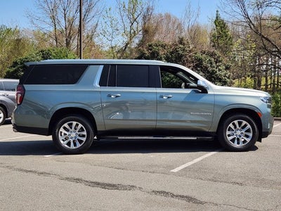 2023 Chevrolet Suburban Premier