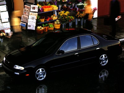 1997 Nissan Altima Base
