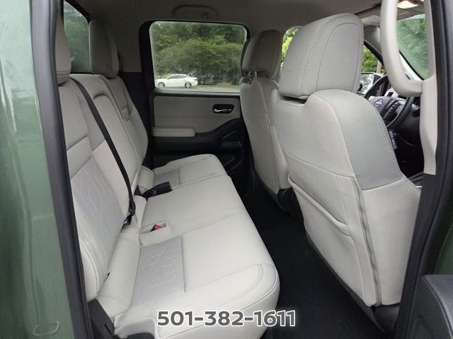 2025 Nissan Frontier SV
