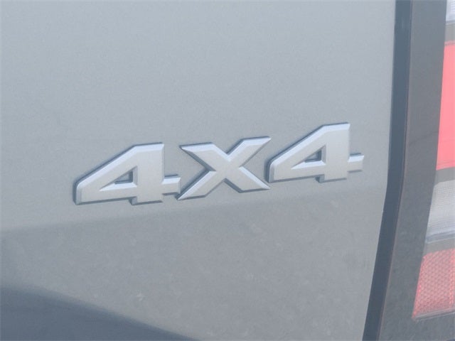 2026 Nissan Frontier SV CONVENIENCE PACKAGE