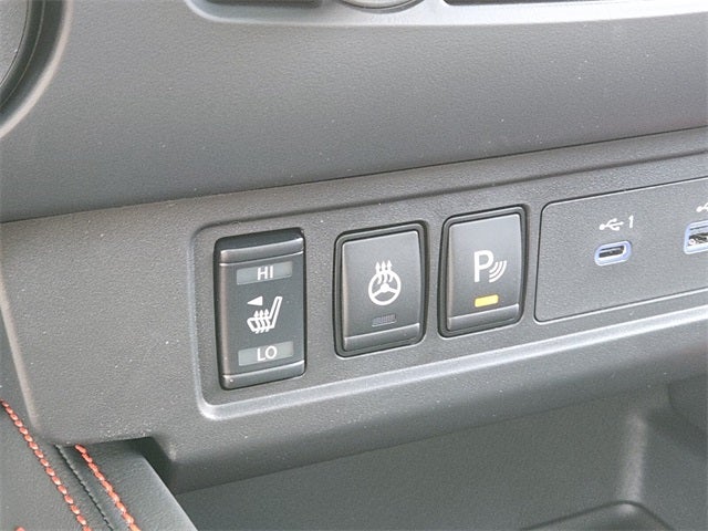 2026 Nissan Frontier PRO-4X CONVENIENCE & PREMIUM PACKAGE