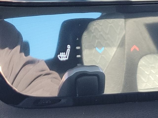 2026 Nissan Sentra SV CONVENIENCE & MOONROOF PACKAGE