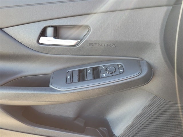 2026 Nissan Sentra SV CONVENIENCE & MOONROOF PACKAGE