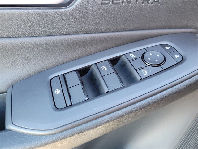 2026 Nissan Sentra SV CONVENIENCE & MOONROOF PACKAGE