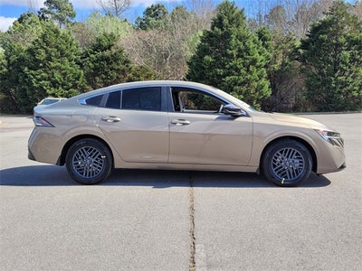 2026 Nissan Sentra SV CONVENIENCE & MOONROOF PACKAGE