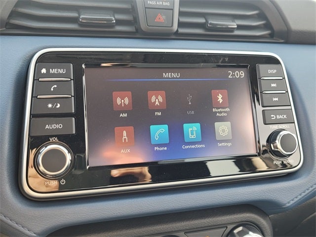 2025 Nissan Versa 1.6 SV