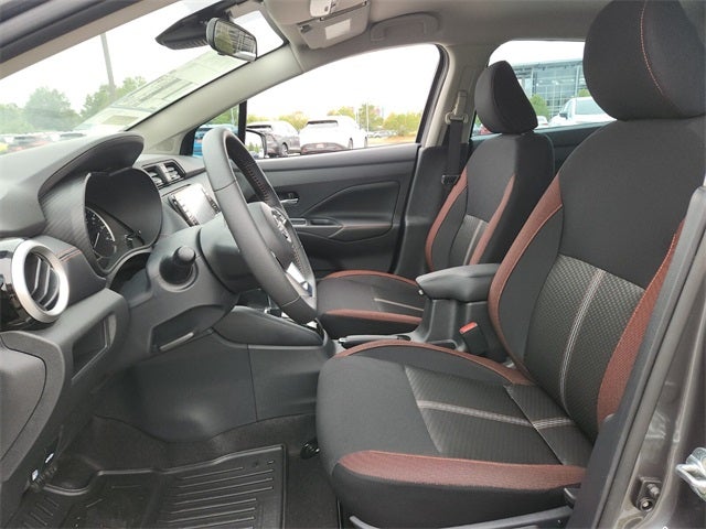 2025 Nissan Versa 1.6 SR