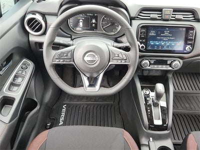 2025 Nissan Versa 1.6 SR