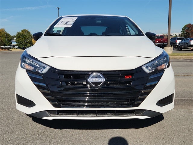 2025 Nissan Versa 1.6 SR