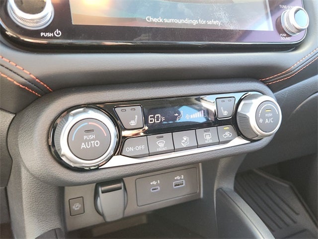 2025 Nissan Versa 1.6 SR