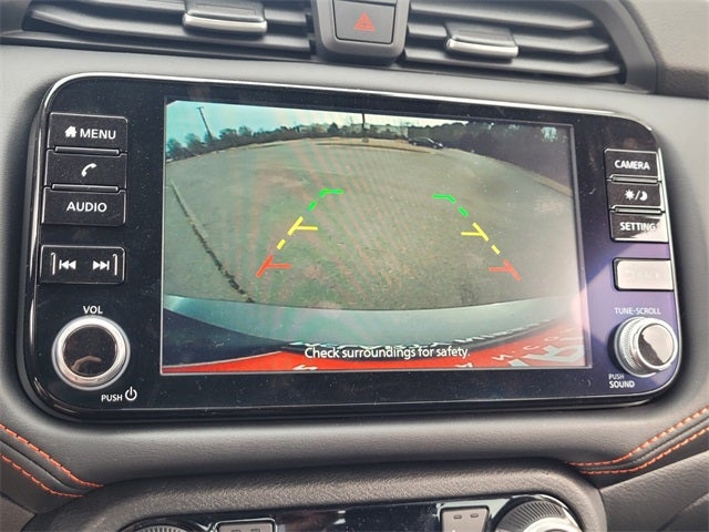 2025 Nissan Versa 1.6 SR