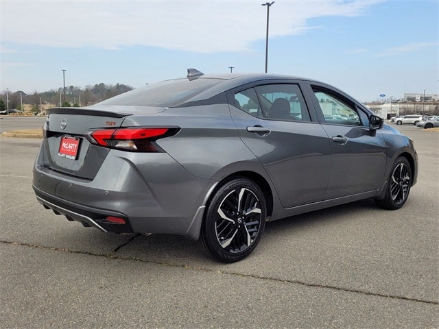 2025 Nissan Versa 1.6 SR