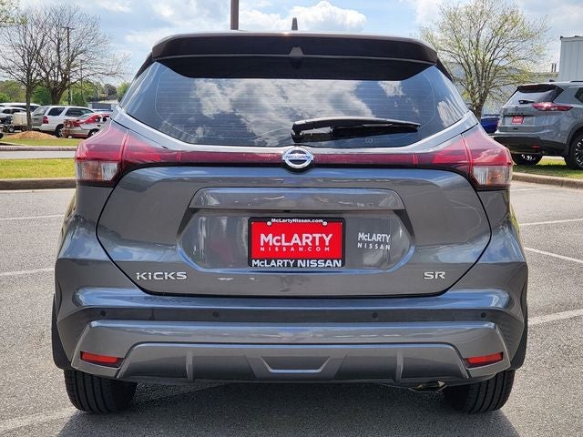 2021 Nissan Kicks SR