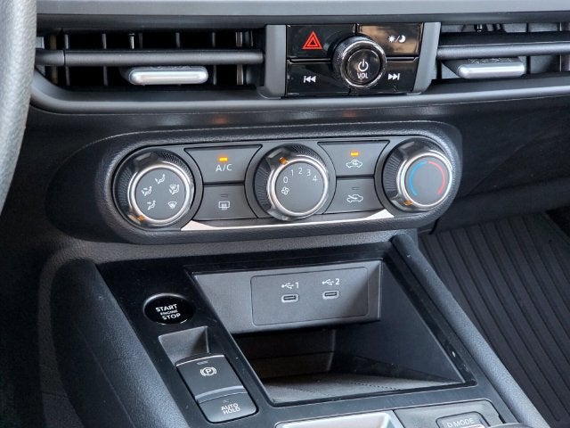 2027 Nissan Kicks S